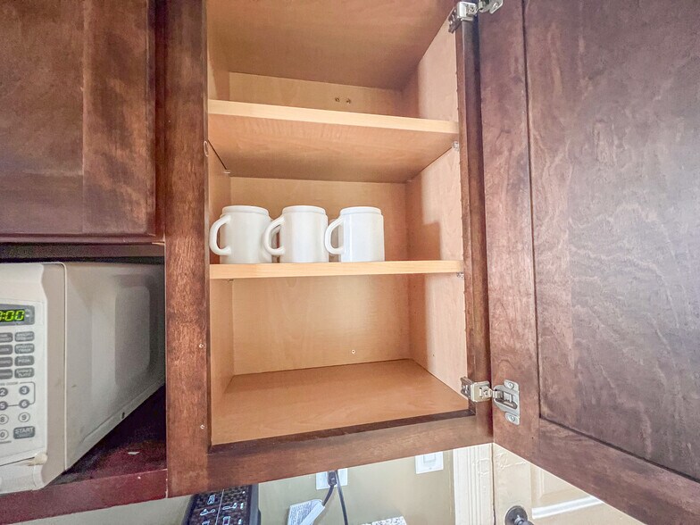 Building Photo - 1175 Iowa St