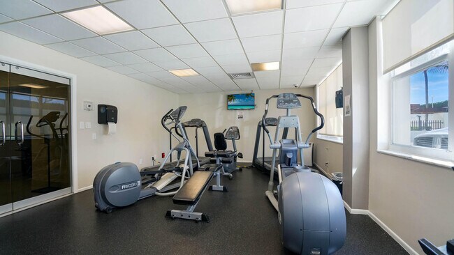 Building Photo - 3550 Galt Ocean Dr