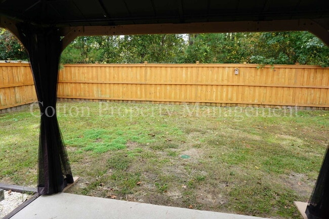 Building Photo - 9343 Cassadine Ct