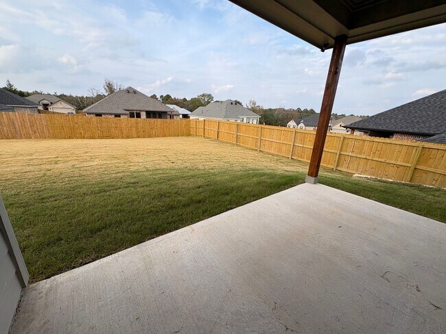 Building Photo - 368 Mary Cir