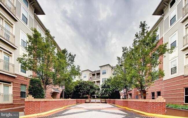 Building Photo - 9480 Virginia Center Blvd