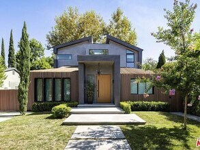 Building Photo - 12132 Otsego St