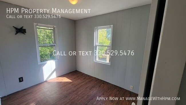 Building Photo - 421 E Thornton St