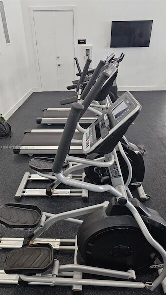 Building Photo - 1146 SE 26th Ter