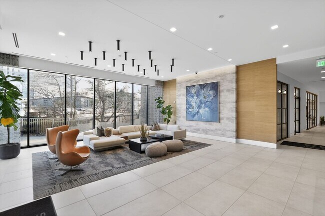 Building Photo - Charming Furnished HighRise 2BR Condo in Atlanta