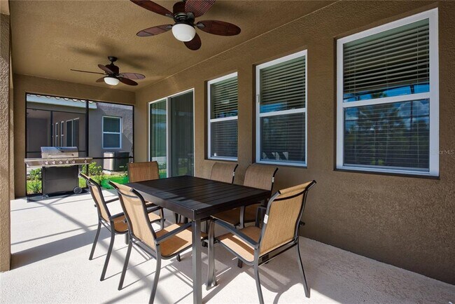 Building Photo - 5231 Wildwood Wy