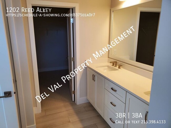 Building Photo - 1202 Reed Aly