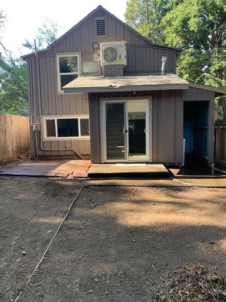 Building Photo - 1165 Hobart St