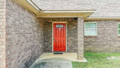 Building Photo - 4 Cal Rd