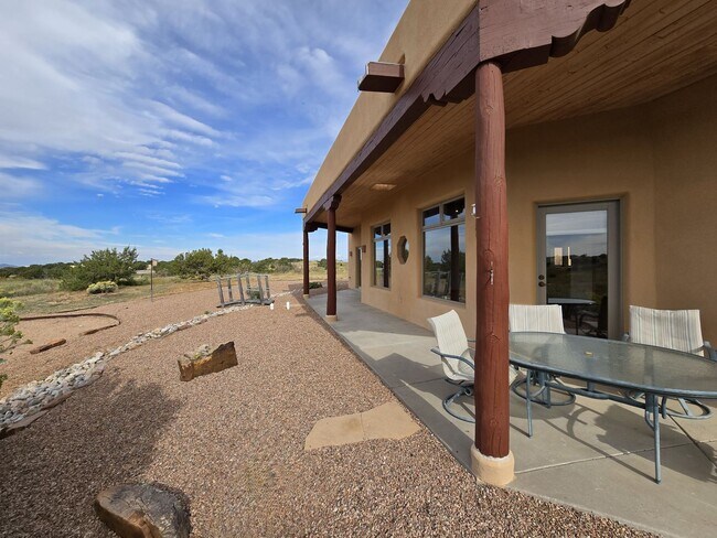 Building Photo - 74 Monte Alto Rd