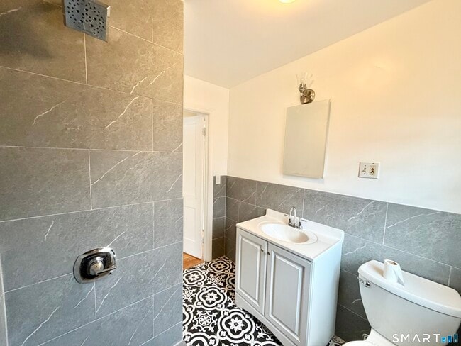 Building Photo - 126 Ohio Ave