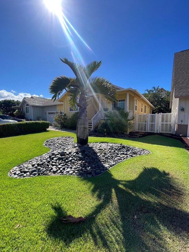 Building Photo - Kihei Three Bedroom
