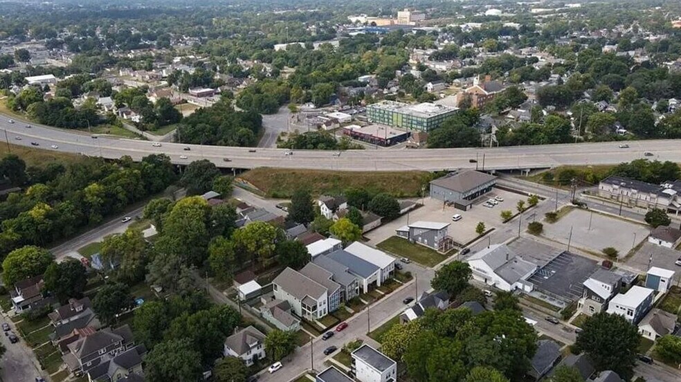 Building Photo - 1205 Cottage Ave