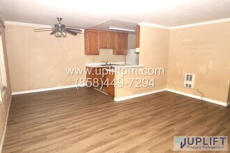 Building Photo - 1 Bed, 1 Bath Condo in Gated Community wit...