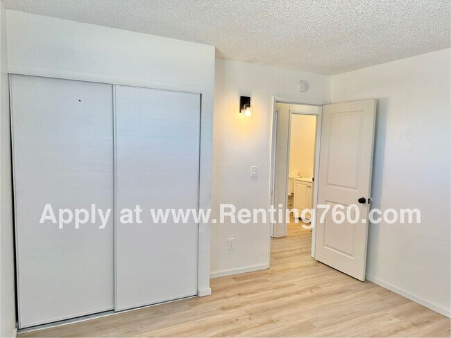 Building Photo - Newly Remodeled 2 Bedroom 1 bathroom Home!