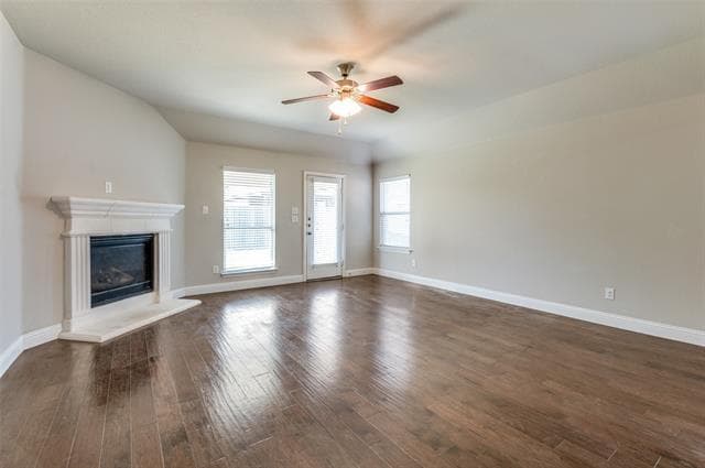 Building Photo - 900 Bird Creek Dr