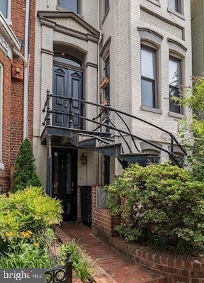 Building Photo - 1449 Corcoran St NW