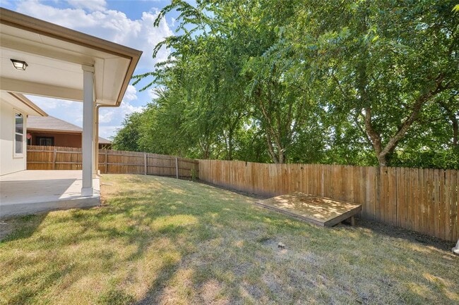 Building Photo - 371 Purple Martin Ave