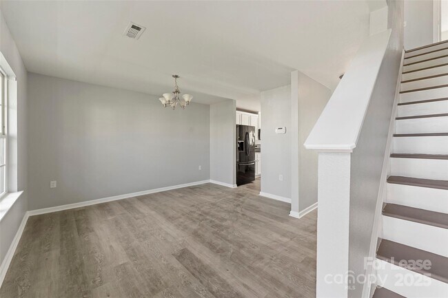 Building Photo - 11824 Paver Ln