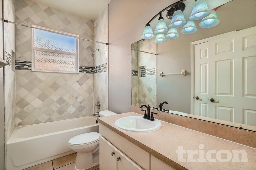 Building Photo - 10616 Little Bend Ln