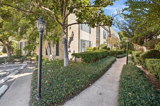 Building Photo - 1809 Stoney Brook Dr