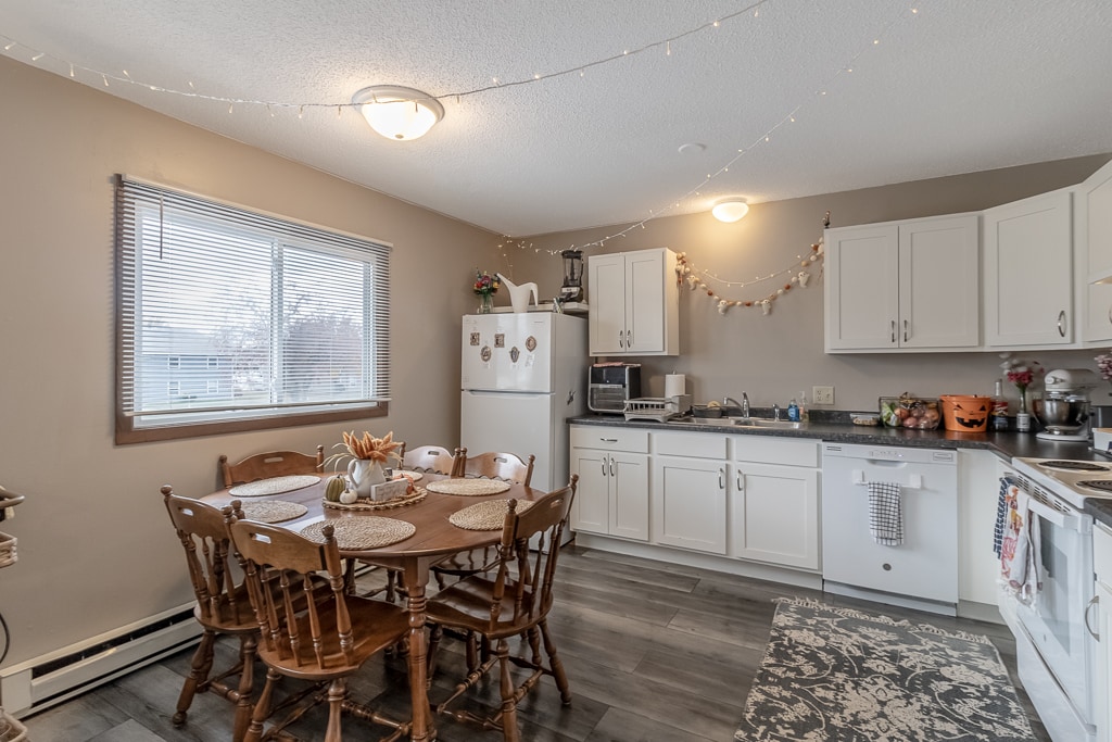 Building Photo - 202 Balcerzak Dr