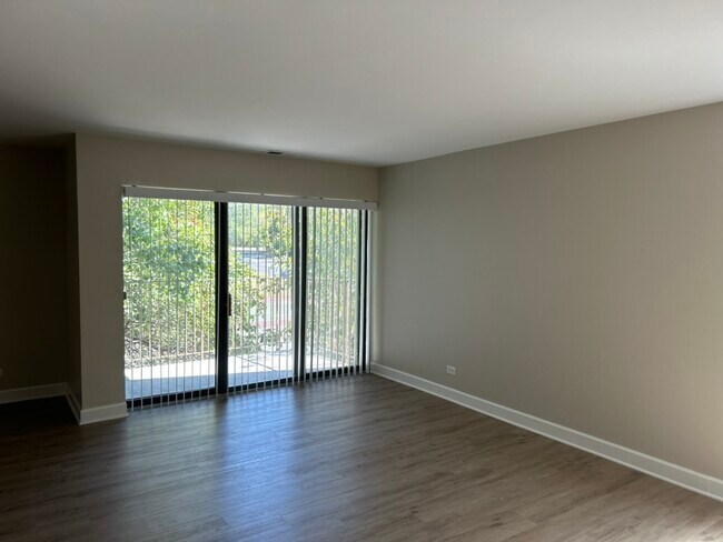 Building Photo - 425 Walnut Creek Rd