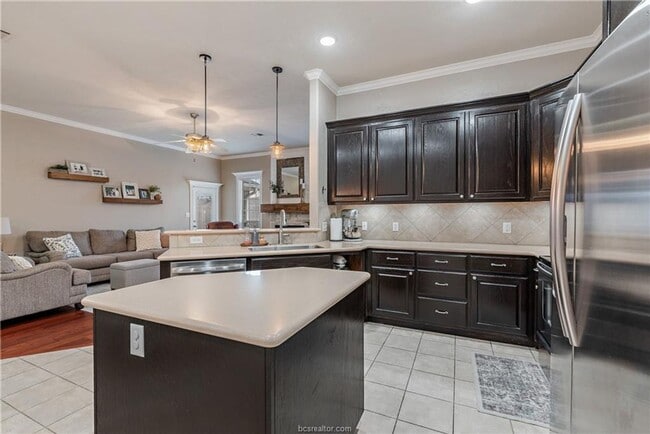 Building Photo - Beautiful 3 Bed, 2 Bath in Castlegate