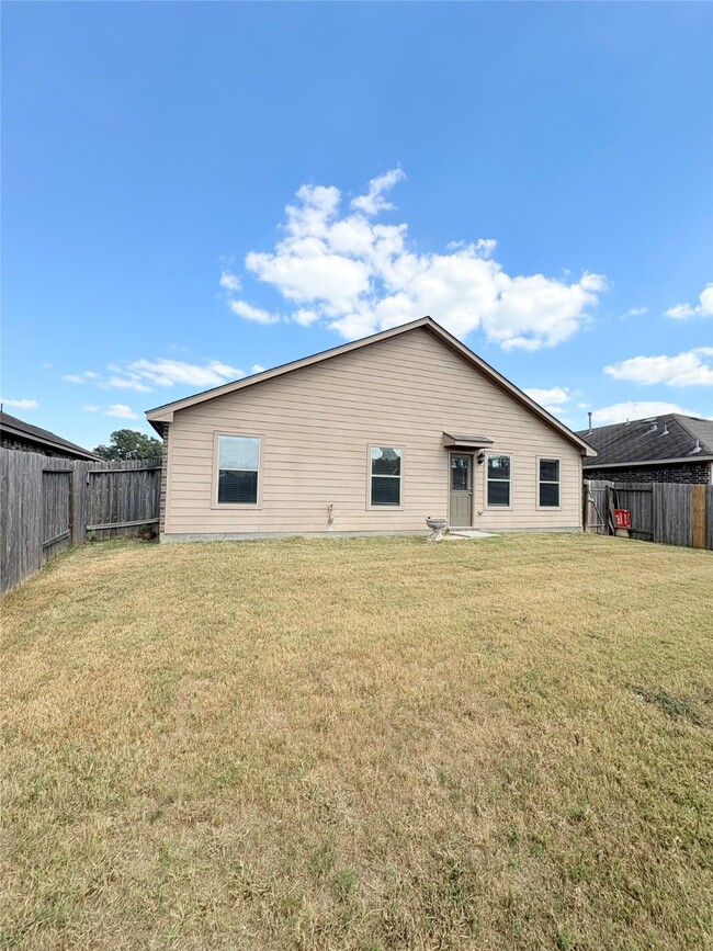 Building Photo - 9602 Paloma Creek Dr