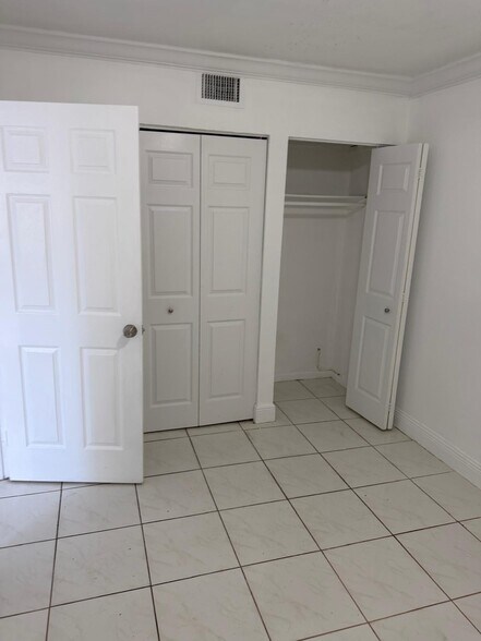Building Photo - 8400 SW 133rd Avenue Rd