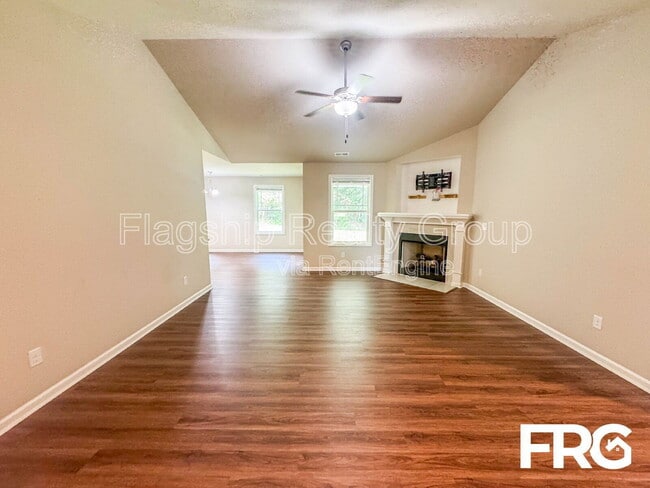 Building Photo - 110 Highland Pk Dr