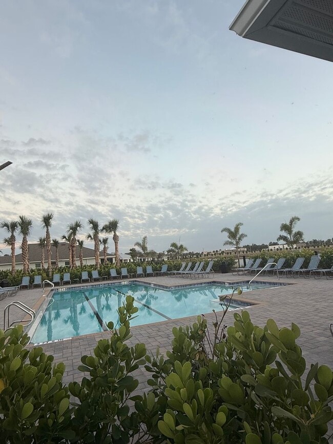 Building Photo - New Villa in Sea Cove