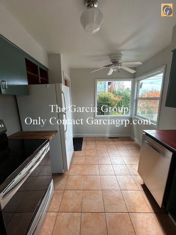 Building Photo - 3326 SE 28th Pl