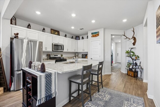 Building Photo - 8300 Augeron Dr