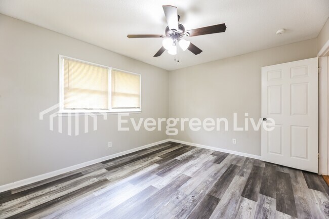 Building Photo - coming soon