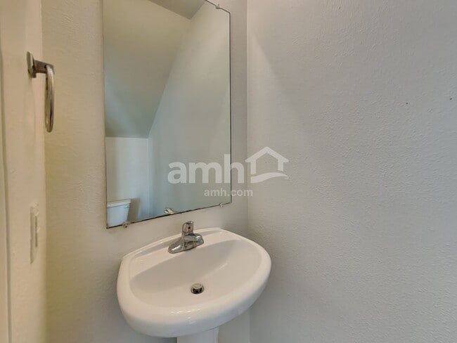 Building Photo - 4345 Medina River Loop