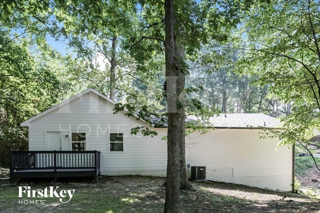 Building Photo - 1362 Natchez Trce SW