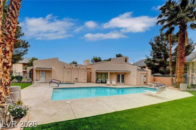 Building Photo - 2832 Aster Ct