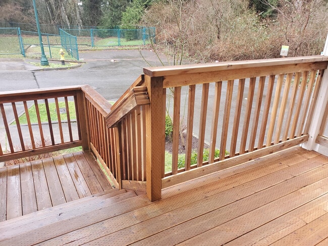 Building Photo - 1502 Onyx St SE