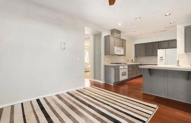 Building Photo - Amazing Home in Amazing Neighborhood