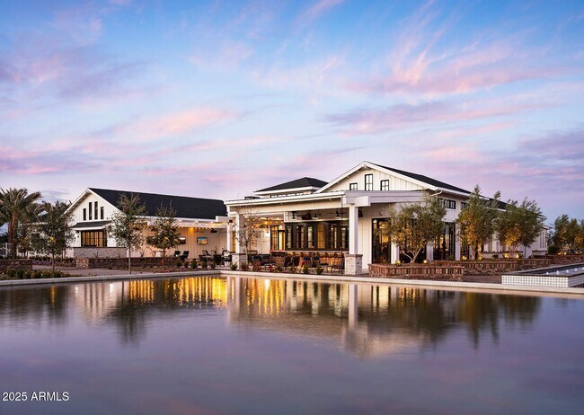 Building Photo - 17778 W Crawfordsville Dr