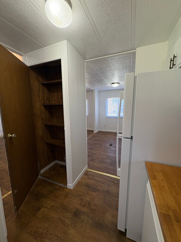 Building Photo - 200 Jenkins Rd