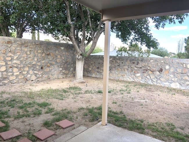 Building Photo - 7136 Orizaba Ave