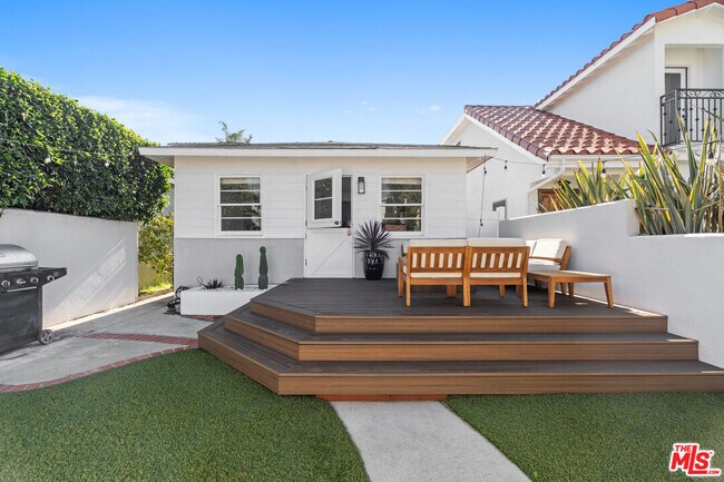 Primary Photo - 668 Marr St