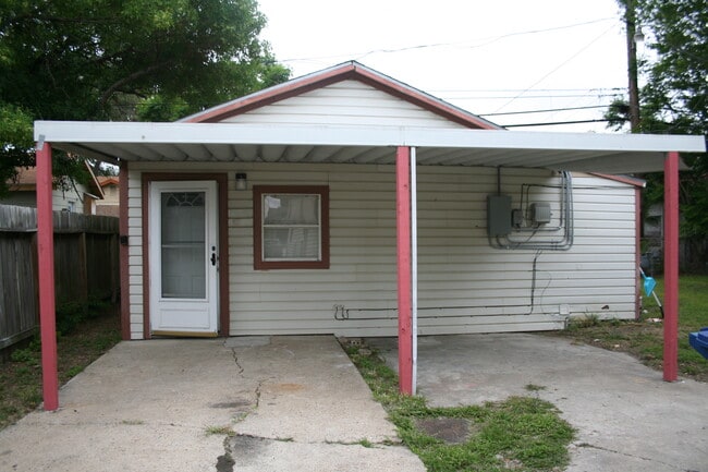 Building Photo - 1750 Morales St