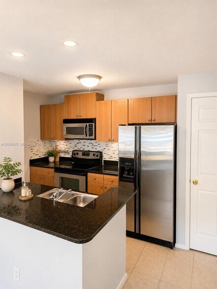 Building Photo - 1745 Palm Cove Blvd
