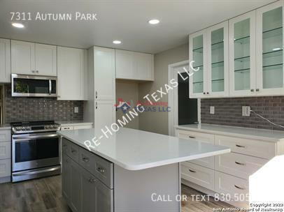 Building Photo - 7311 Autumn Park
