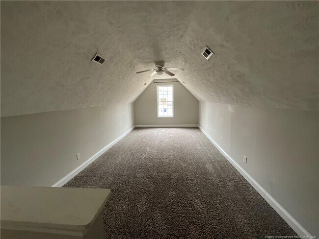 Building Photo - 301 Sanford Ct