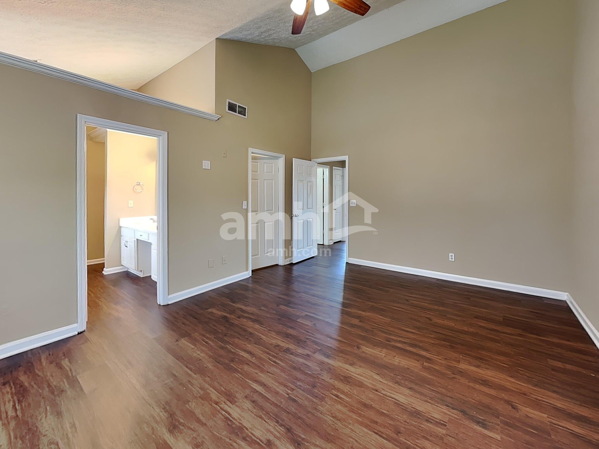 Building Photo - 1545 Maple Pointe Ct