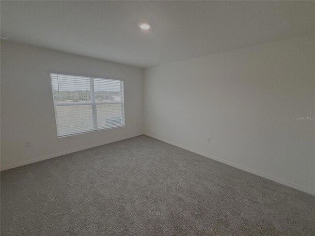 Building Photo - 481 W Rexford Dr